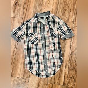 Levi's Short-Sleeve Plaid Button-Down in White, Navy & Red